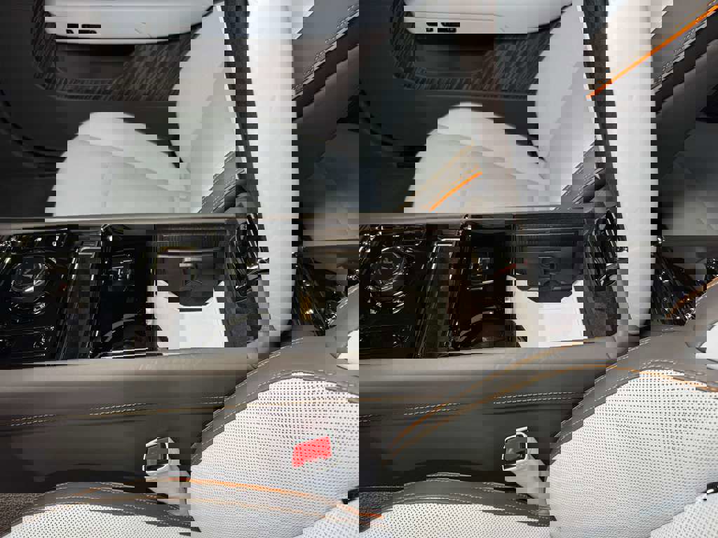 Used 2024 Rolls-Royce Spectre w/ Spectre Launch Package image 28