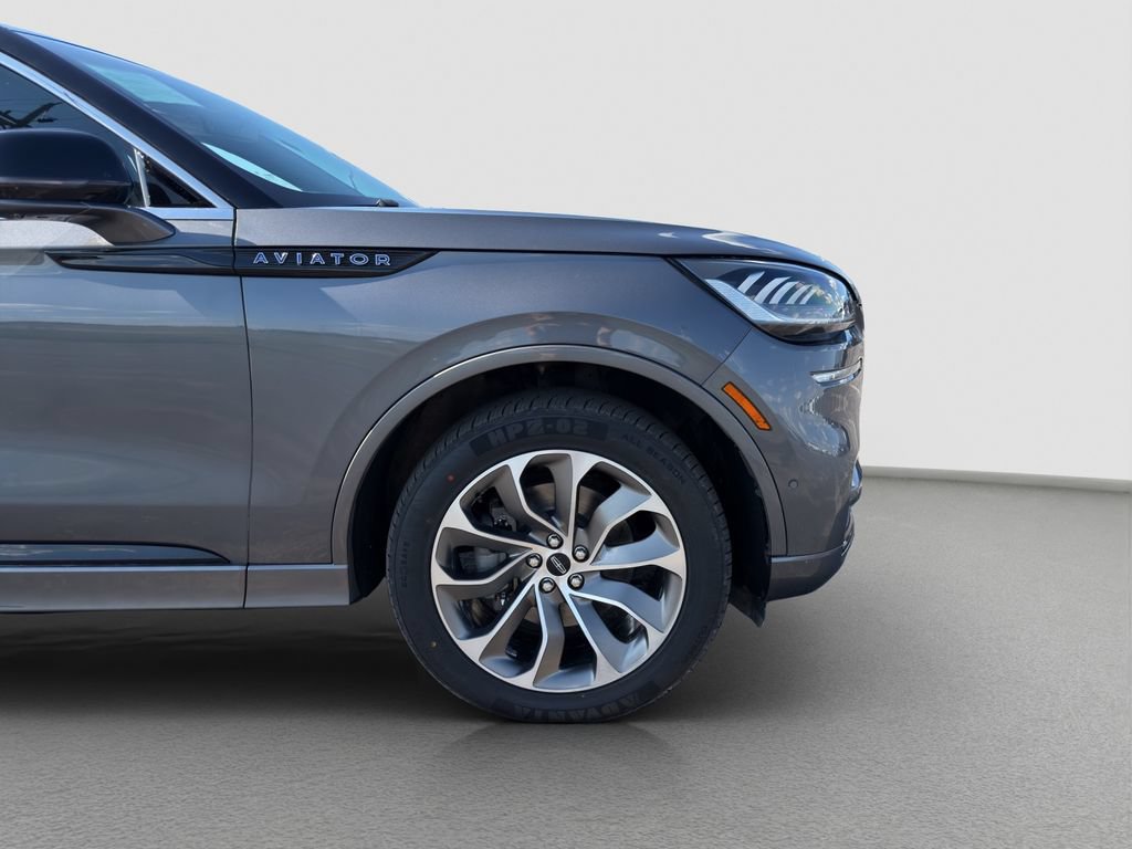 Used 2021 Lincoln Aviator Grand Touring w/ Elements Package Plus AWD/4WD image 23