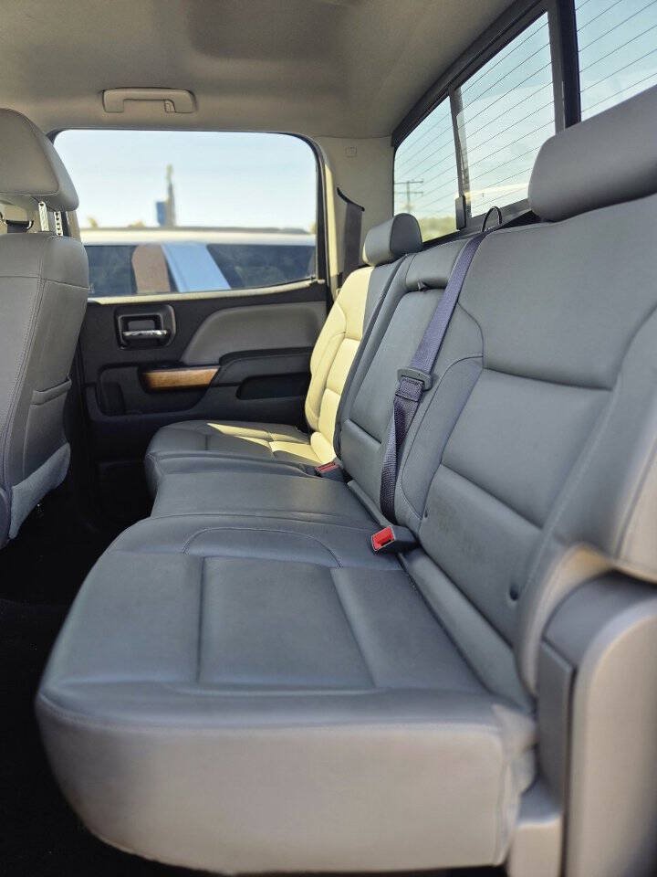 Used 2017 Chevrolet Silverado 2500 LTZ w/ Duramax Plus Package AWD/4WD image 30