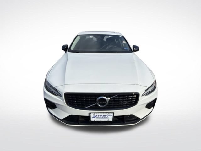 Used 2022 Volvo S60 B5 Momentum AWD/4WD image 8