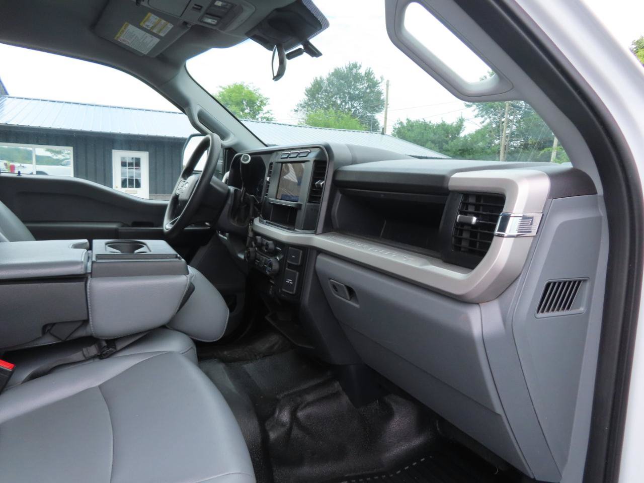 Used 2024 Ford F350 XL AWD/4WD image 46