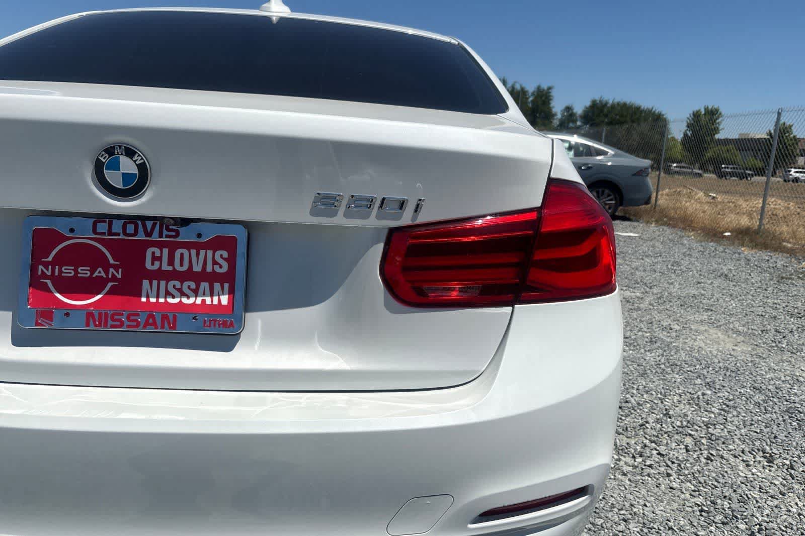 Used 2018 BMW 330i Sedan w/ Convenience Package RWD image 13