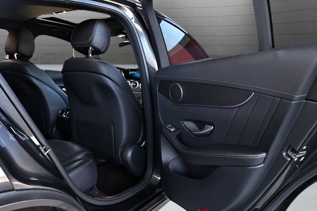 Used 2022 Mercedes-Benz GLC 300 4MATIC Coupe image 54