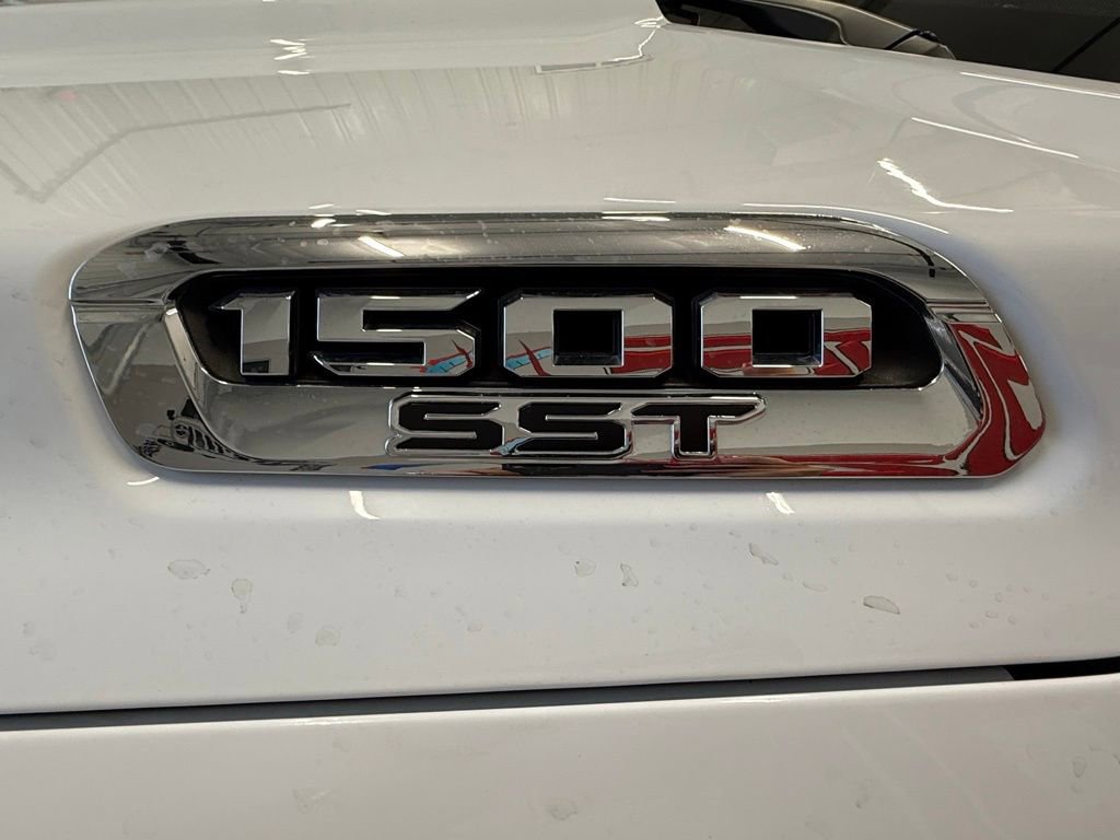 Used 2025 RAM 1500 Laramie image 6