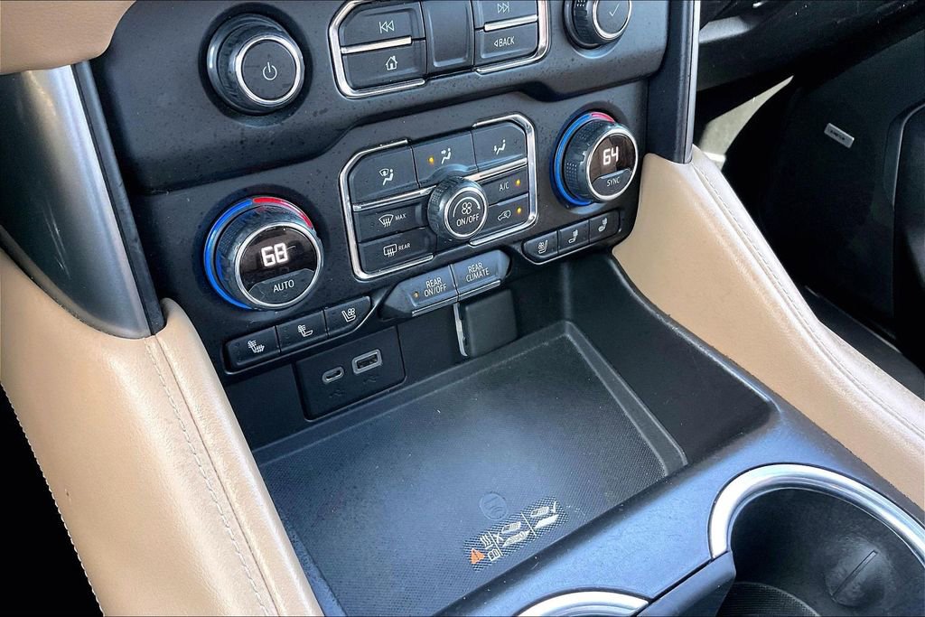 Used 2021 Chevrolet Suburban Premier w/ Premium Package AWD/4WD image 25