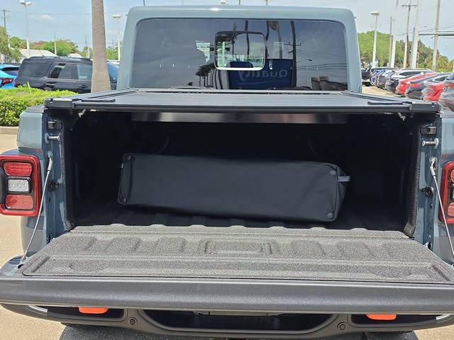 Used 2025 Jeep Gladiator Mojave AWD/4WD image 6
