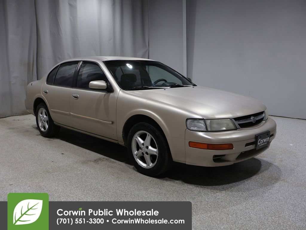 Used 1997 Nissan Maxima FWD image 1