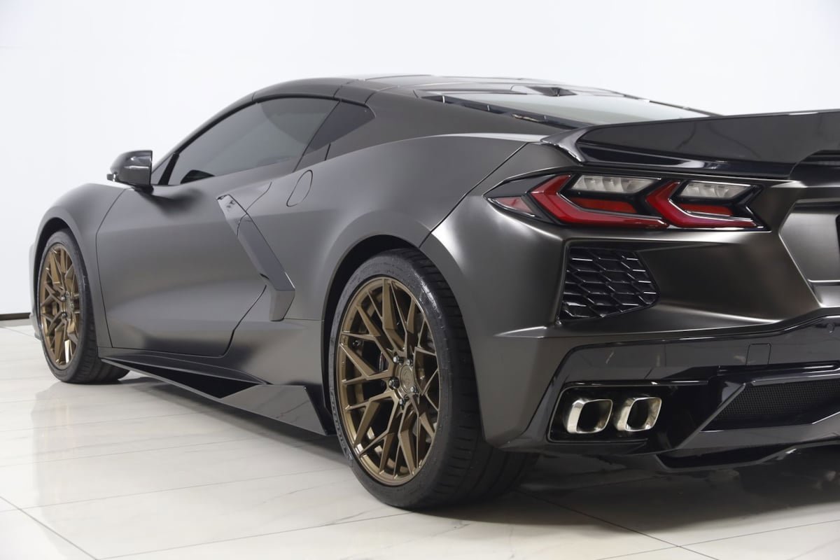 Used 2022 Chevrolet Corvette Stingray Preferred Cpe w/ Z51 Performance Package RWD image 34