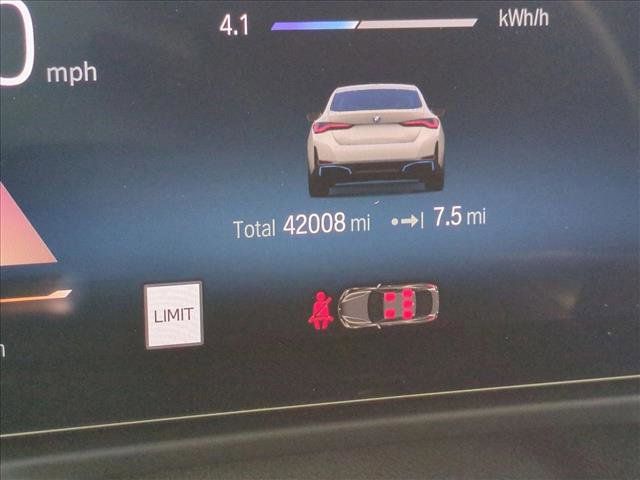 Used 2023 BMW i4 eDrive40 image 11