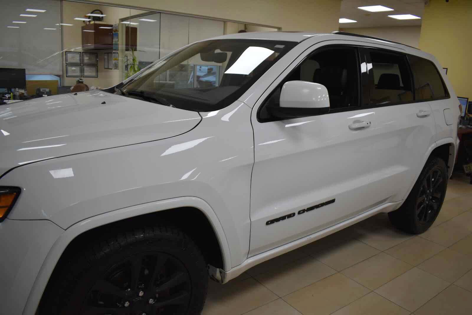 Used 2019 Jeep Grand Cherokee Altitude AWD/4WD image 61