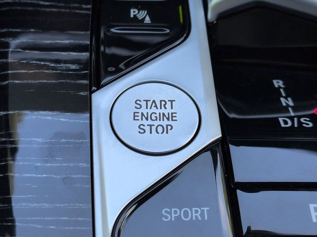 New 2026 BMW X5 xDrive40i w/ M Sport Package AWD/4WD image 29