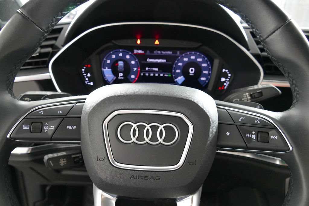 Used 2023 Audi Q3 2.0T Premium Plus w/ Premium Plus Package AWD/4WD image 15