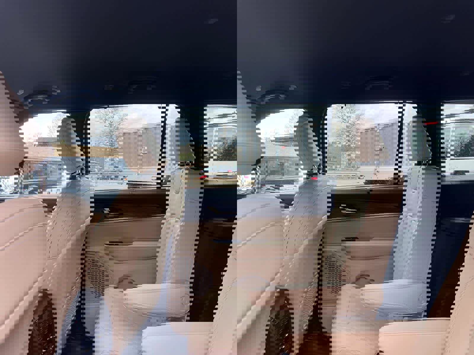 Used 2023 Jeep Grand Cherokee L Limited w/ Luxury Tech Group II image 29