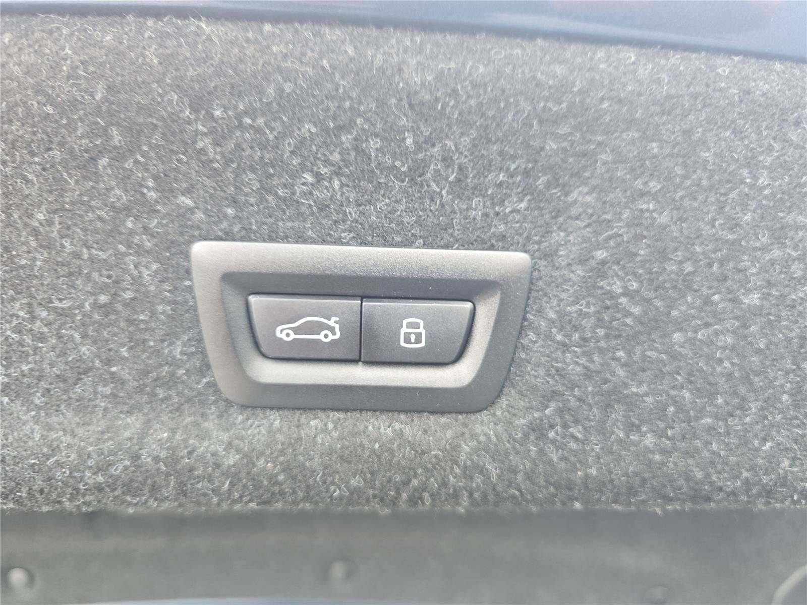 Used 2026 BMW 330i Sedan RWD image 9