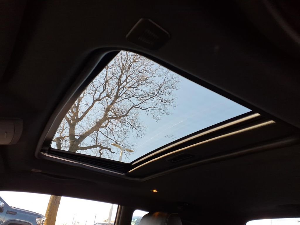 Used 2019 Dodge Challenger R/T Scat Pack w/ Plus Package image 10