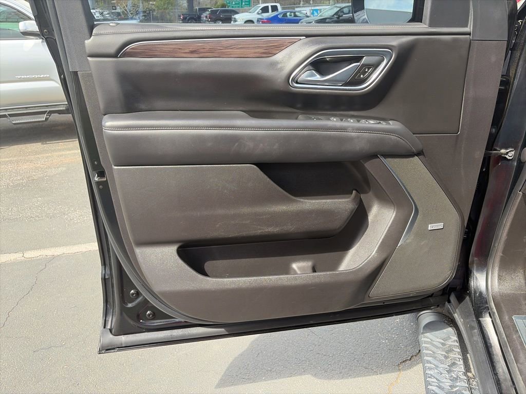 Used 2021 Chevrolet Tahoe Z71 w/ Luxury Package image 14