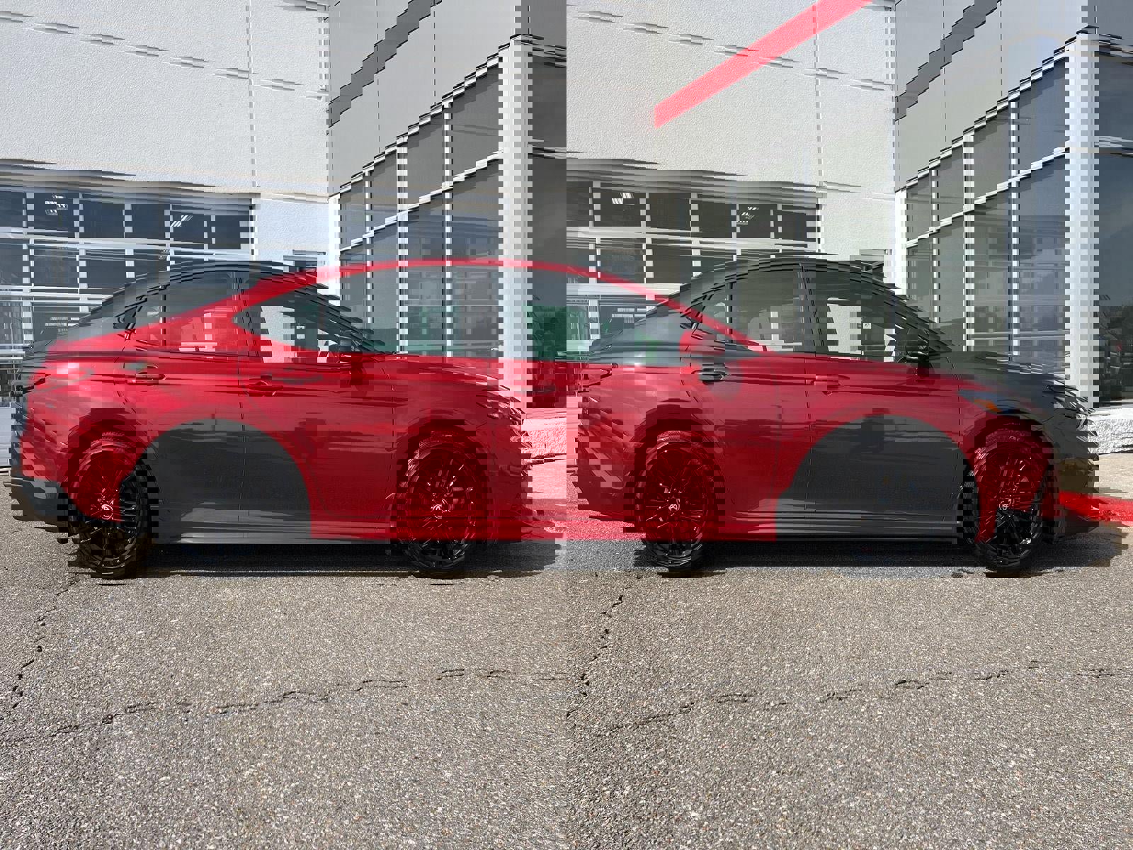 Used 2025 Toyota Camry SE w/ Multimedia Upgrade Package image 6