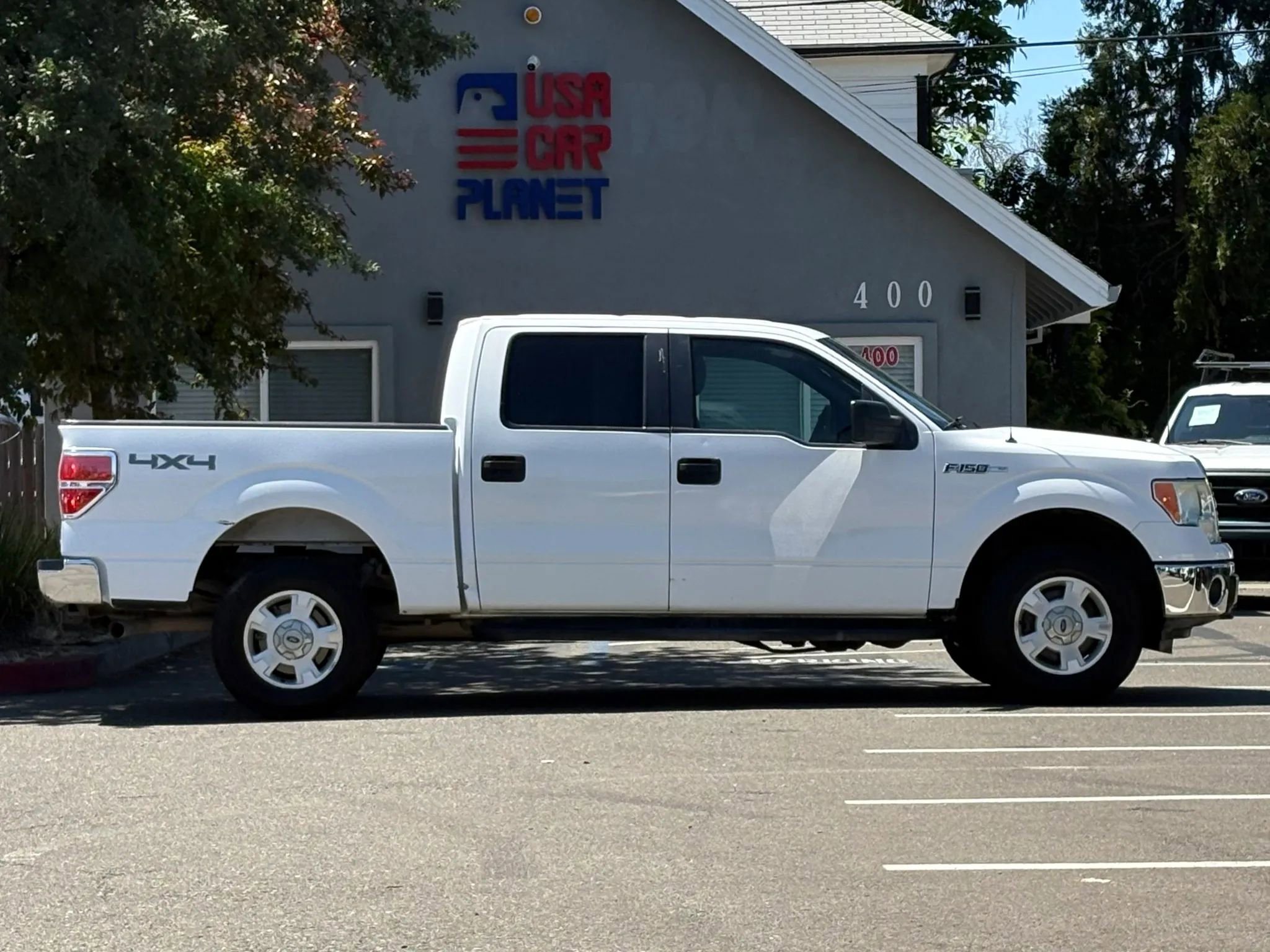 Used 2014 Ford F150 XLT w/ Trailer Tow Package AWD/4WD image 4