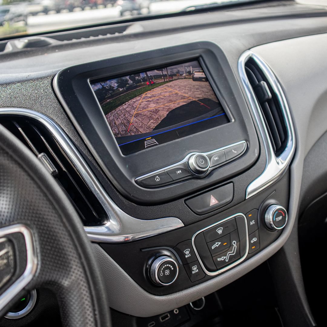 Used 2020 Chevrolet Equinox LS FWD image 38