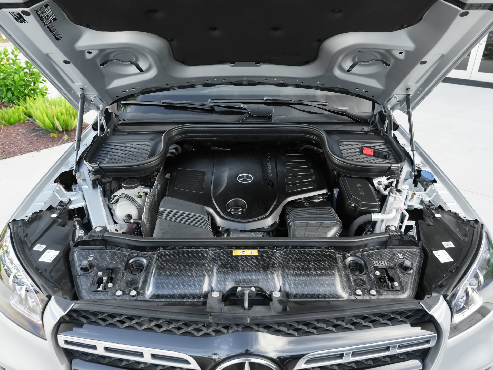 Used 2023 Mercedes-Benz GLS 450 4MATIC image 46