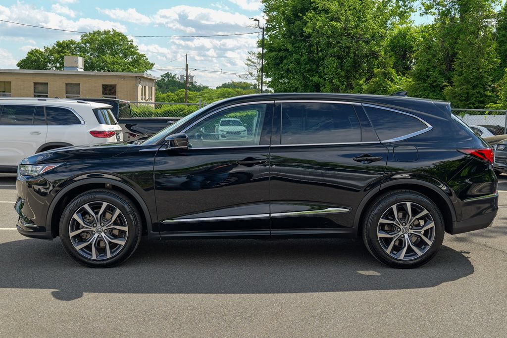 Used 2023 Acura MDX SH-AWD w/ Technology Package image 4