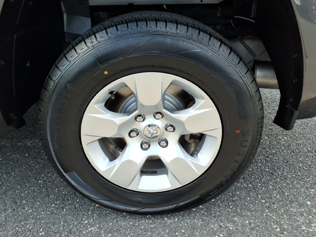 Used 2021 RAM 1500 Laramie AWD/4WD image 17