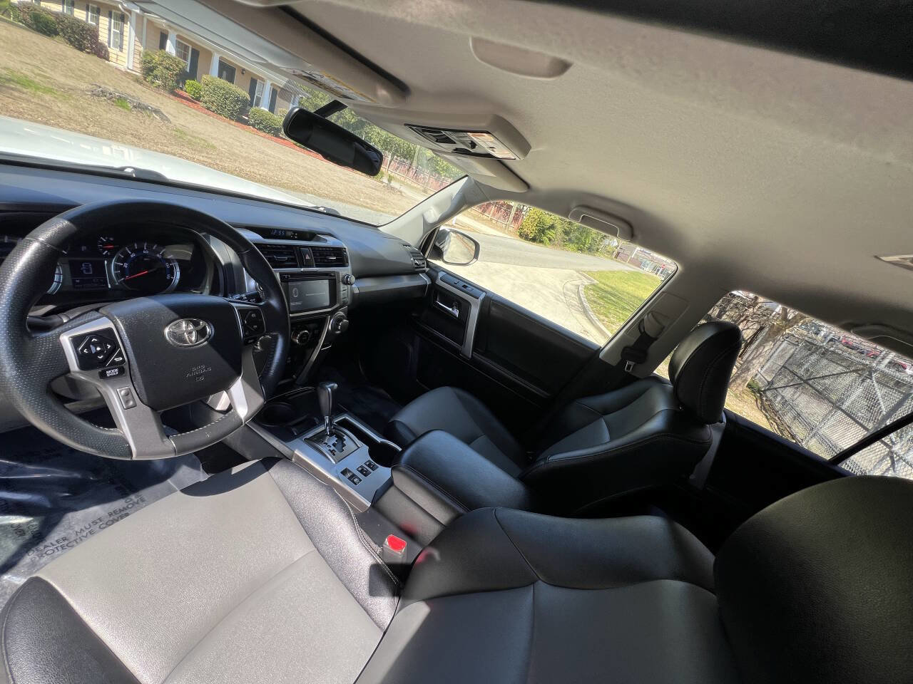 Used 2017 Toyota 4Runner SR5 Premium image 8