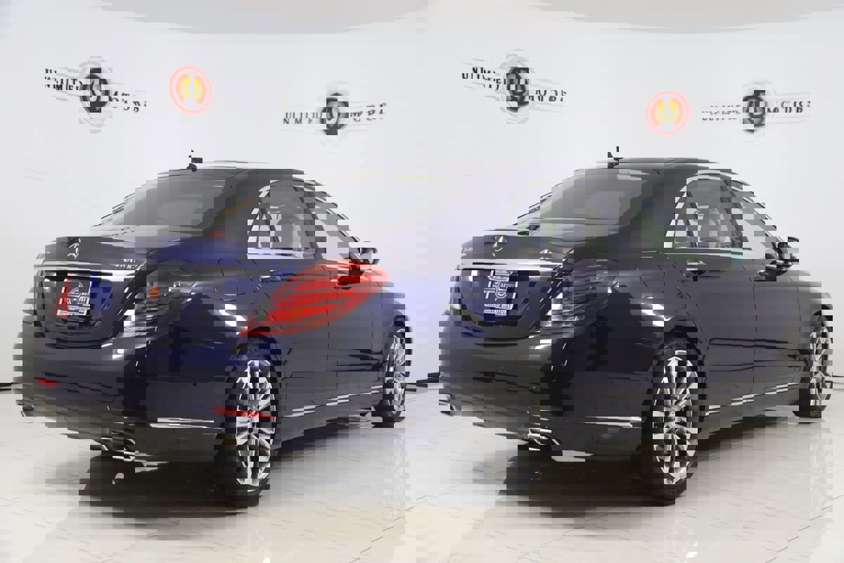 Used 2015 Mercedes-Benz S 550 4MATIC Sedan image 3