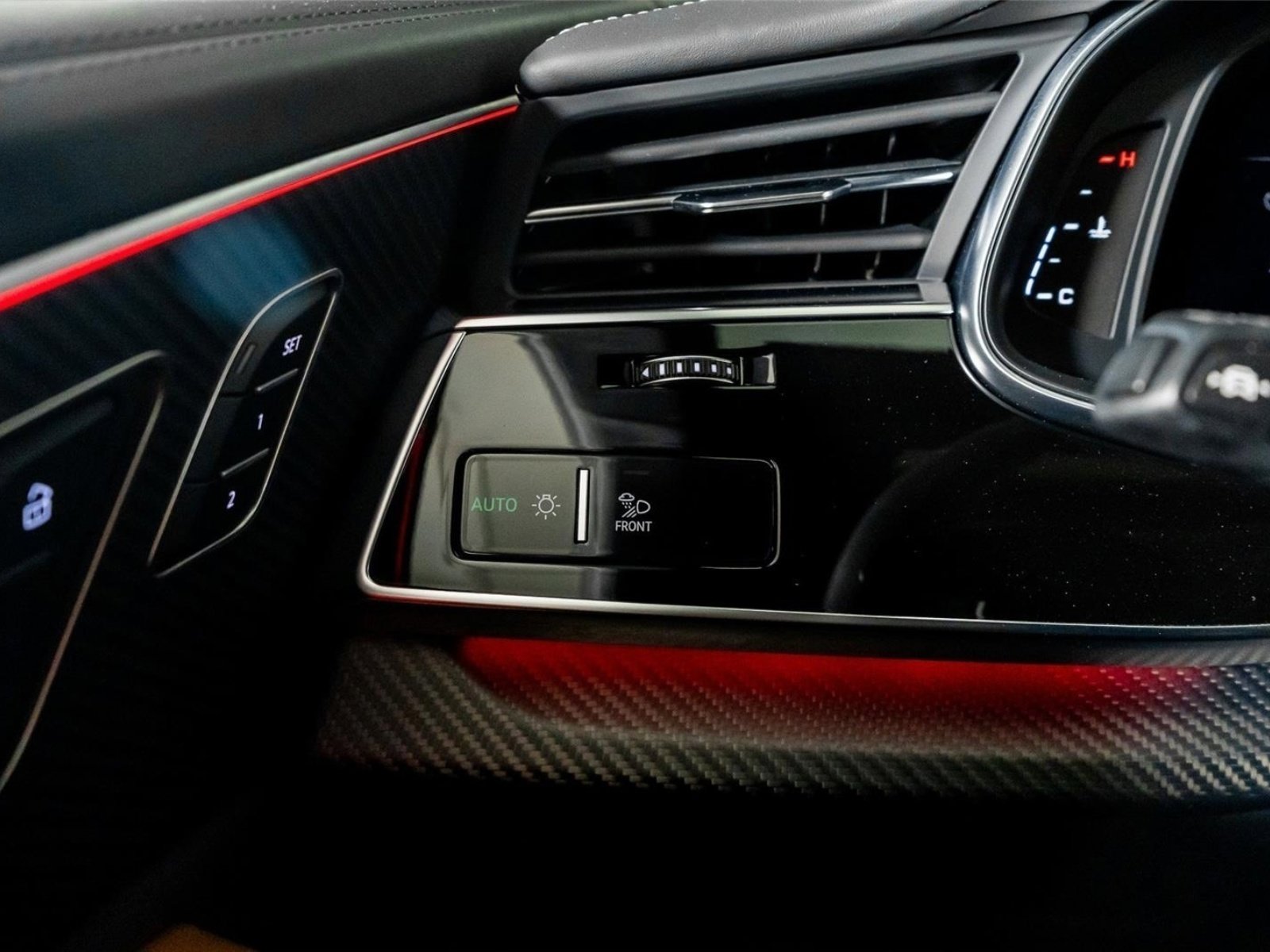 Used 2025 Audi RS Q8 performance image 47