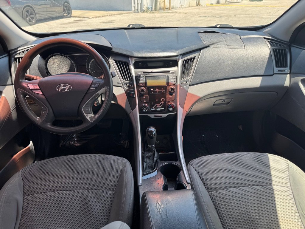 Used 2013 Hyundai Sonata GLS image 9