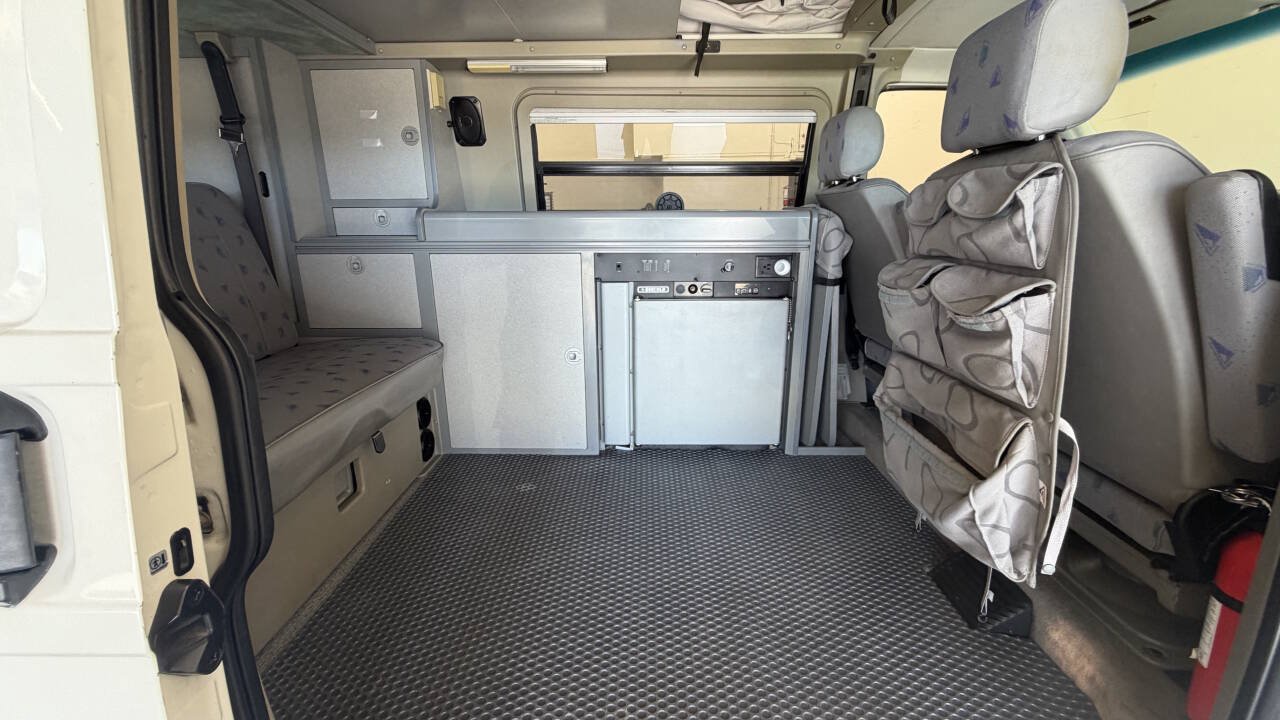 Used 1997 Volkswagen Eurovan Camper FWD image 46
