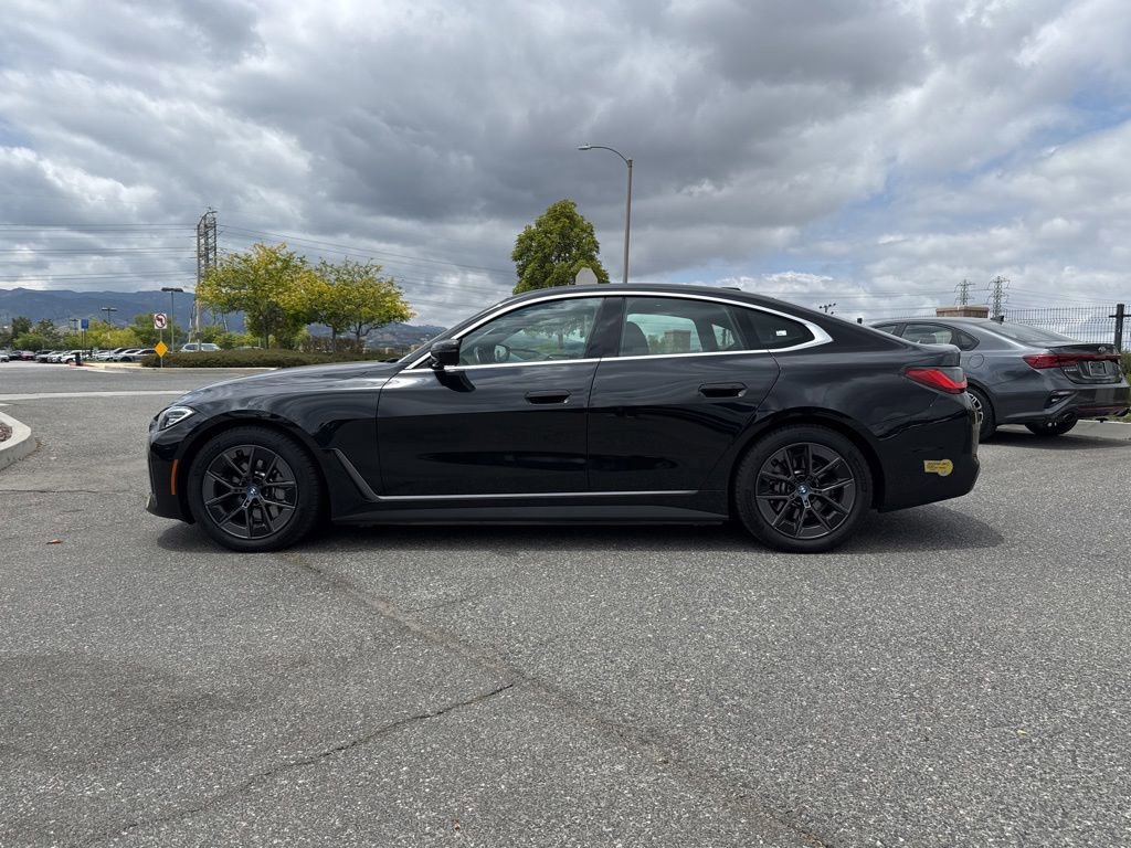 Used 2022 BMW i4 eDrive40 RWD image 8