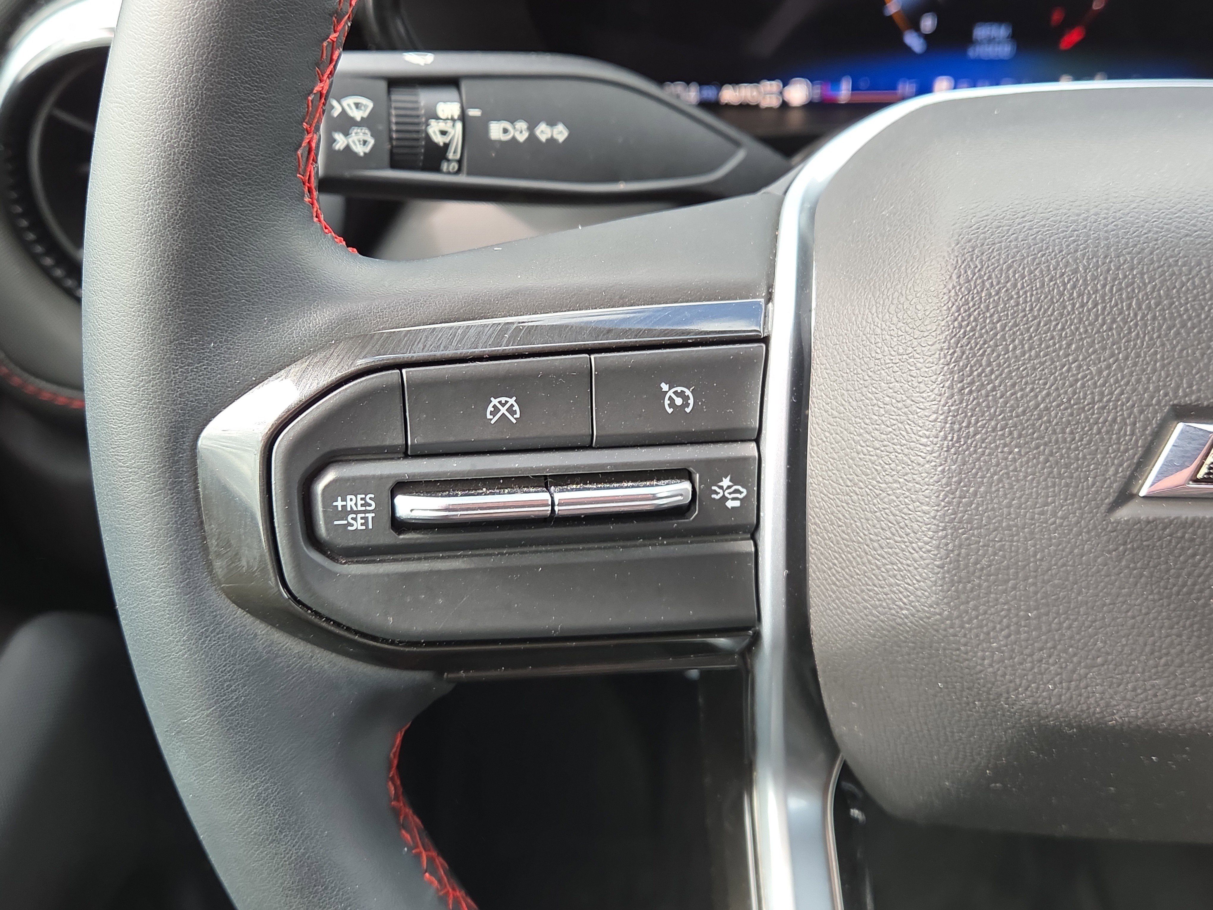 Used 2024 Chevrolet Colorado Z71 w/ Z71 Convenience Package 2 AWD/4WD image 19