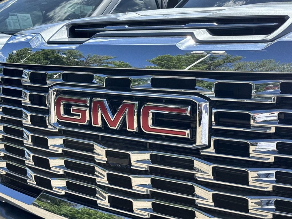 Certified 2025 GMC Sierra 3500 Denali w/ Denali Reserve Package AWD/4WD image 33
