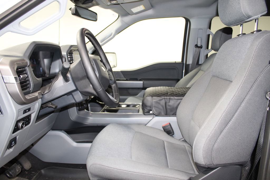 Used 2025 Ford F150 XLT w/ Equipment Group 302A MID image 17