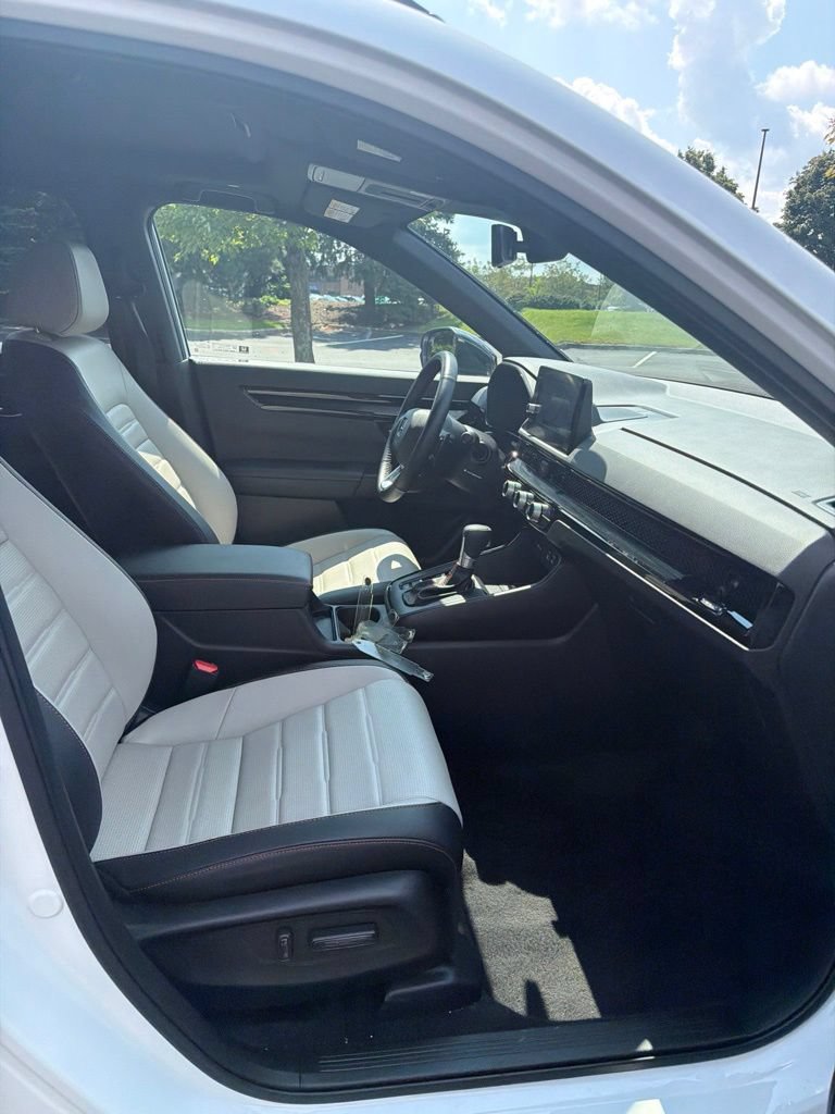 Certified 2025 Honda CR-V Sport Touring image 27