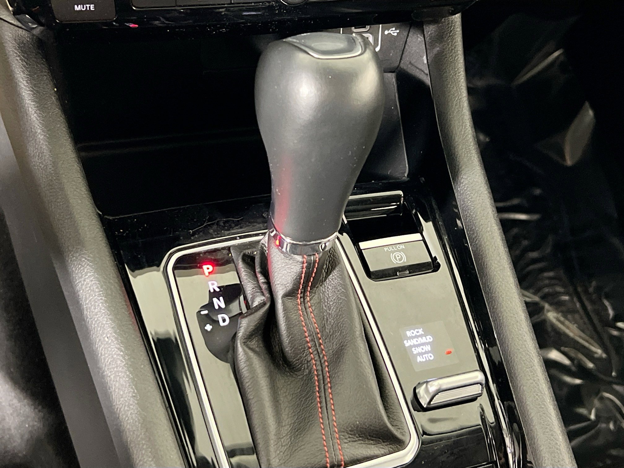 Used 2022 Jeep Compass Trailhawk image 15