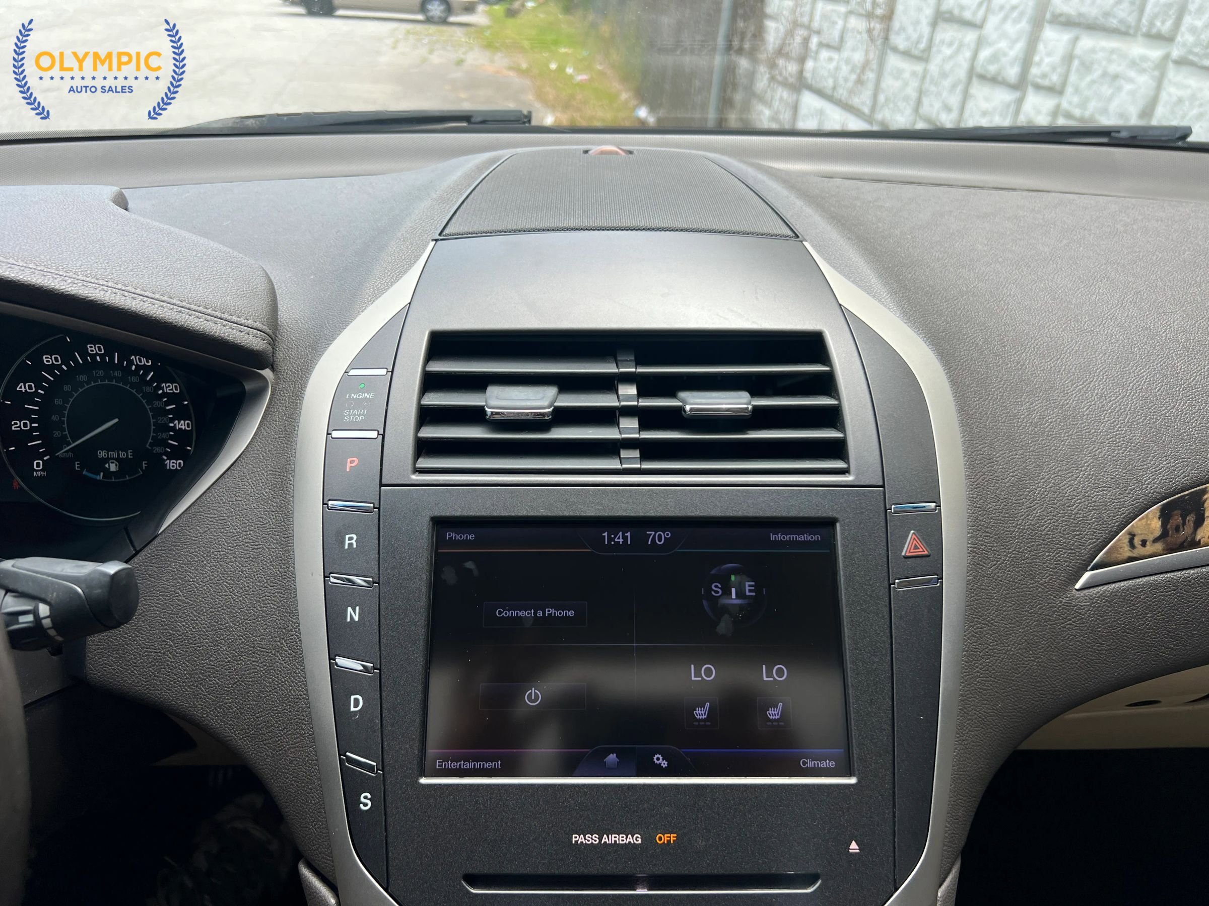 Used 2016 Lincoln MKZ w/ Equipment Group 200A Select FWD image 29