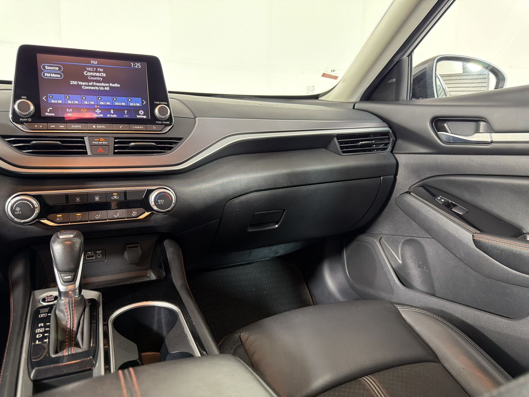 Used 2024 Nissan Altima 2.5 SR FWD image 28