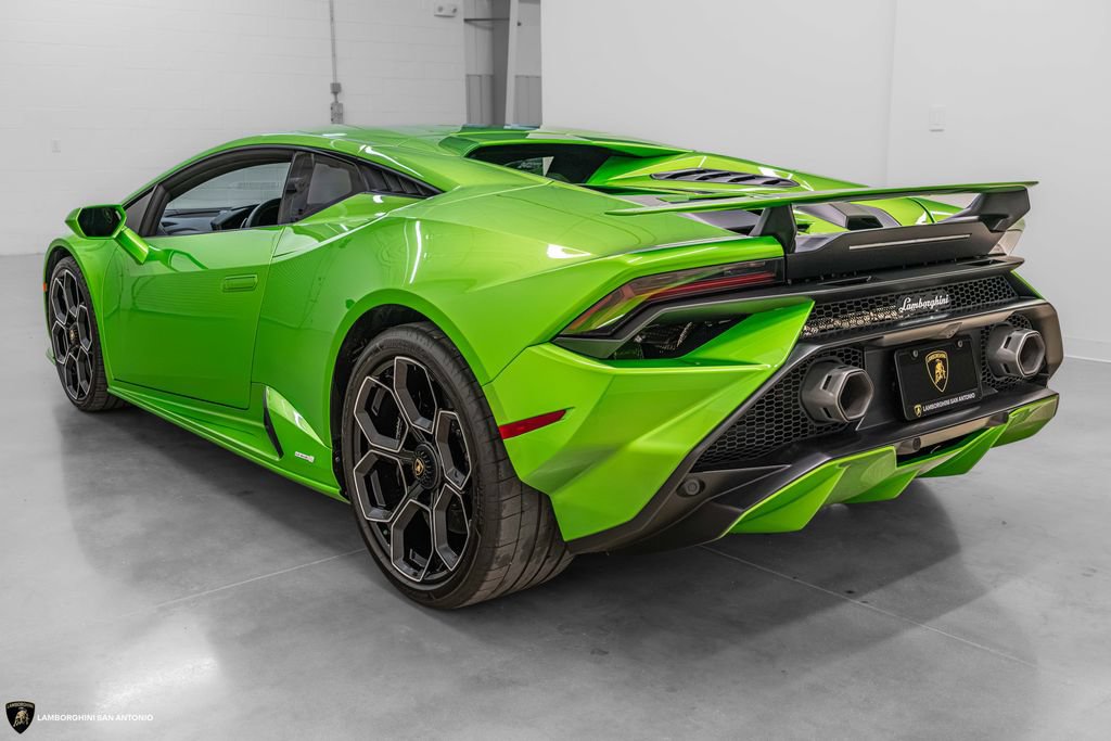 Used 2024 Lamborghini Huracan Tecnica RWD image 3