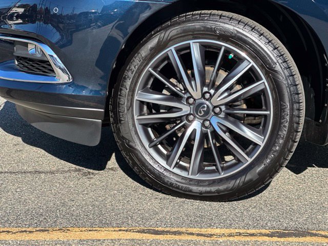 Used 2019 INFINITI QX60 Luxe w/ Sensory Package AWD/4WD image 2