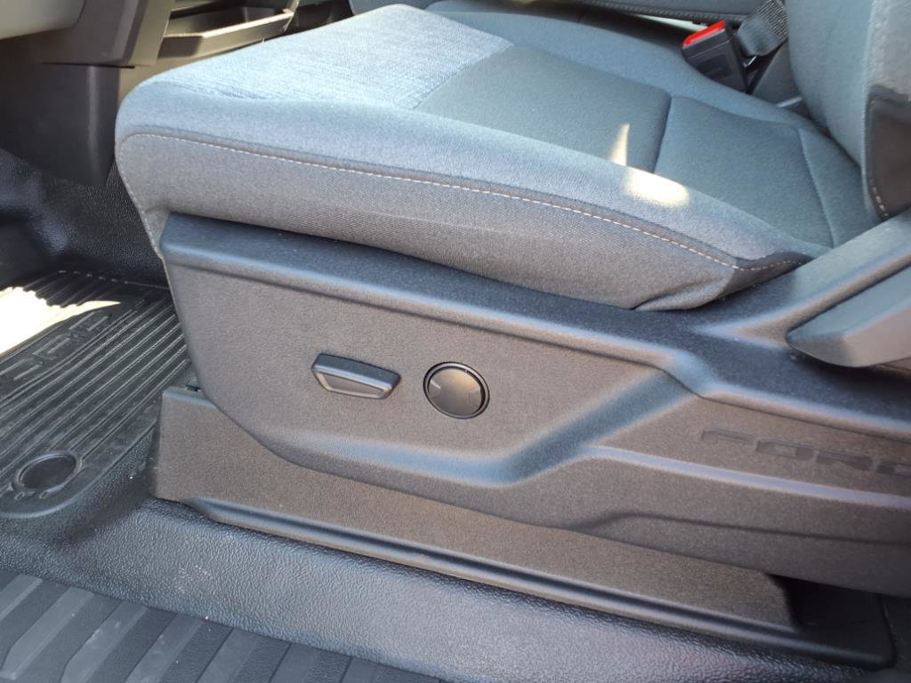 Used 2023 Ford F350 XLT image 11