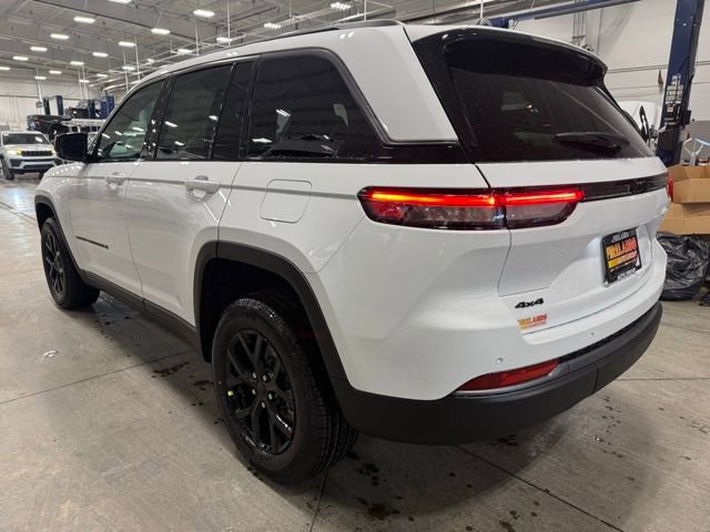 New 2026 Jeep Grand Cherokee Laredo image 5