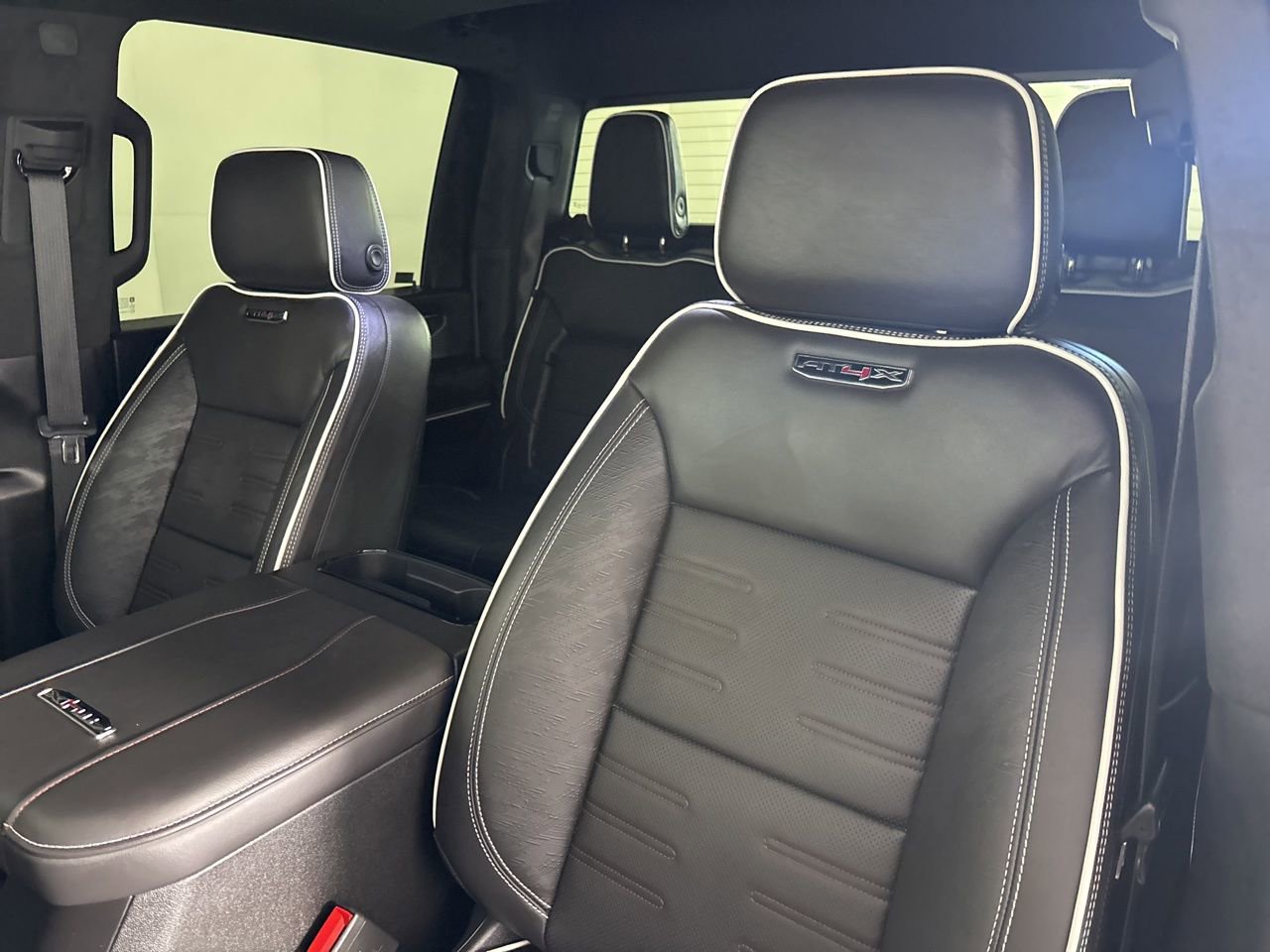 Used 2026 GMC Sierra 2500 AT4X AWD/4WD image 12