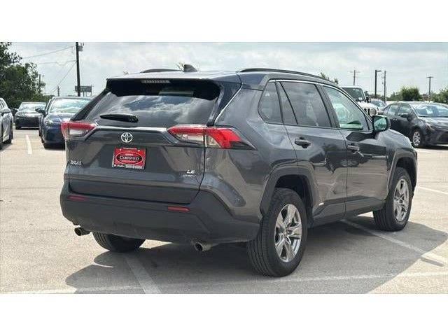 Certified 2025 Toyota RAV4 LE AWD/4WD image 6