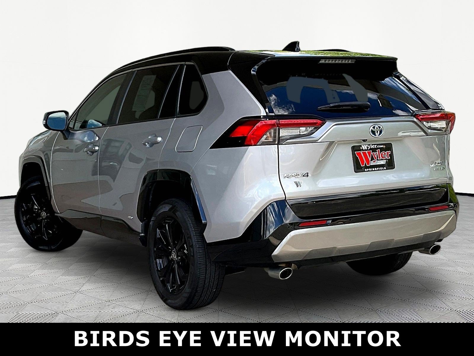 Used 2023 Toyota RAV4 XSE AWD/4WD image 4