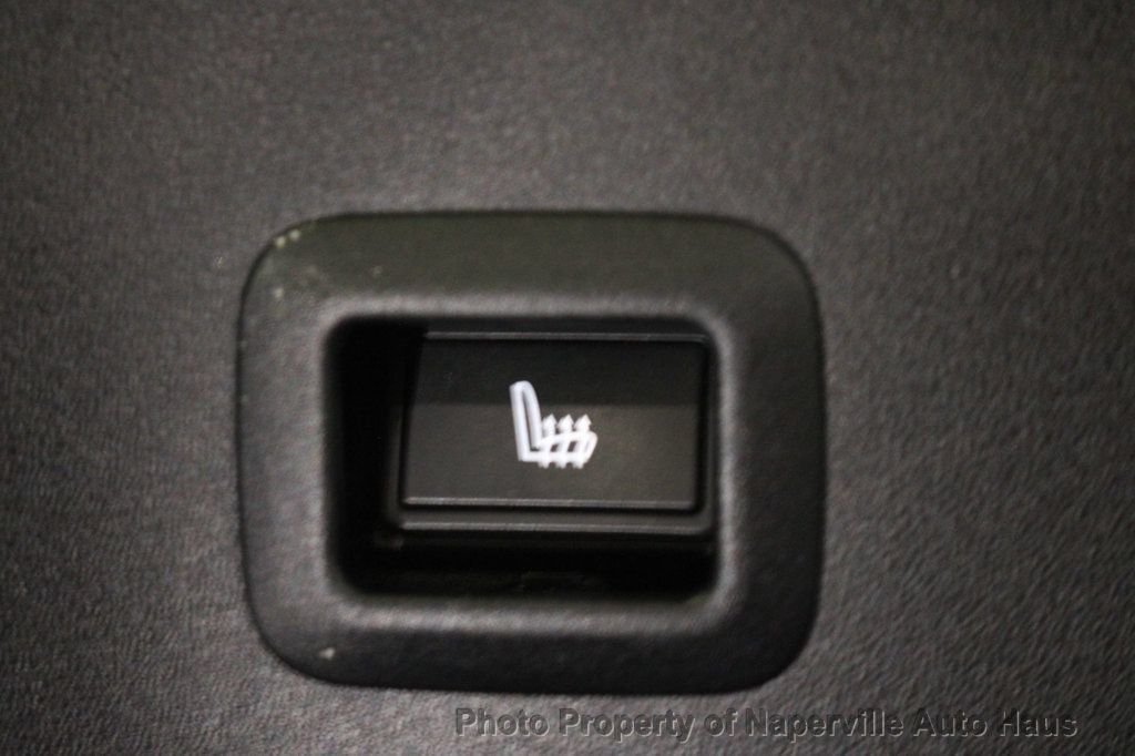 Used 2023 Land Rover Defender 130 SE AWD/4WD image 37