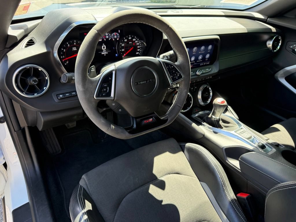 Used 2021 Chevrolet Camaro SS RWD image 14