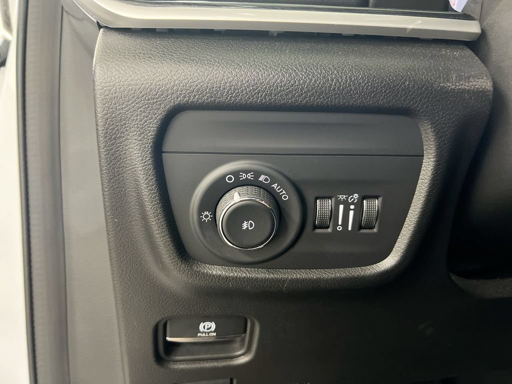 Used 2022 Jeep Grand Cherokee Trailhawk w/ ADV Protech Group II AWD/4WD image 19