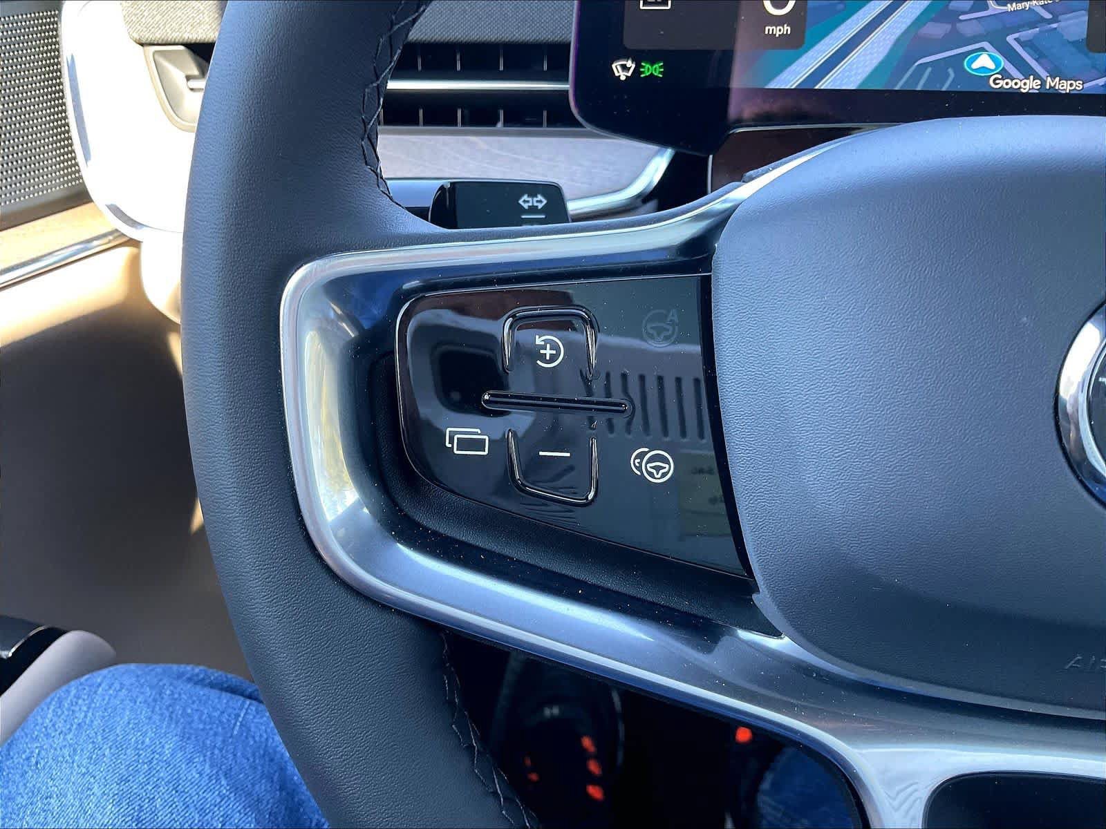 New 2026 Volvo EX90 Plus AWD/4WD image 17